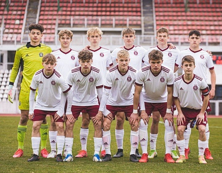 U16 ????? Pokud máte dnes po obědě čas, stavte se na Rošičáku podpořit naše naděje v derby ve finále Memoriálu Vlastislava Marečka! Sparta tempo! ???⚔️?⚪️ Výkop je ve 13:00 hod. na strahovském Stadionu Evžena Rošického #acsparta #spartaforever #derby
? sparta.cz @acsparta_cz